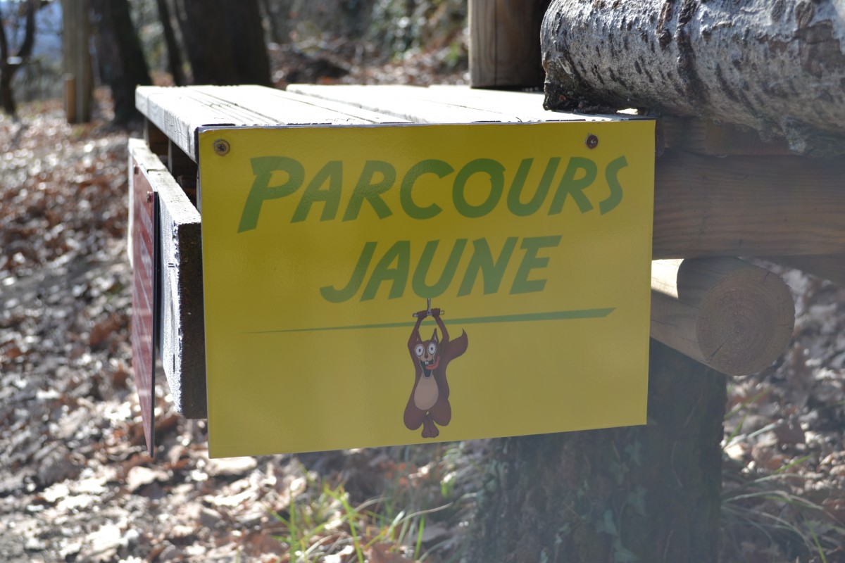 JoncasAventure parcours accrobranche jaune